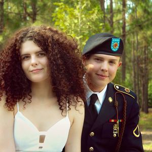 Meet your Posher, Max